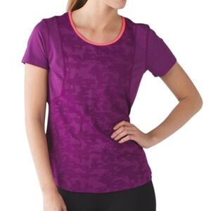 Lululemon Run For Days Short Sleeve Regal Plum Rel: 4/2015 T Shirt Women's 10